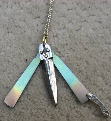 audra-draper-neck-knife-d