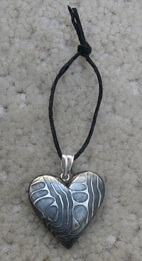 audra-draper-small-heartpendant