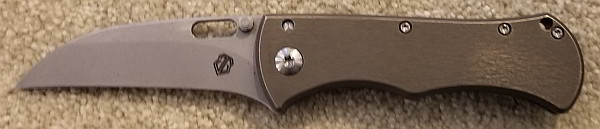 John Gray Knives Titanium & bronze<br />
